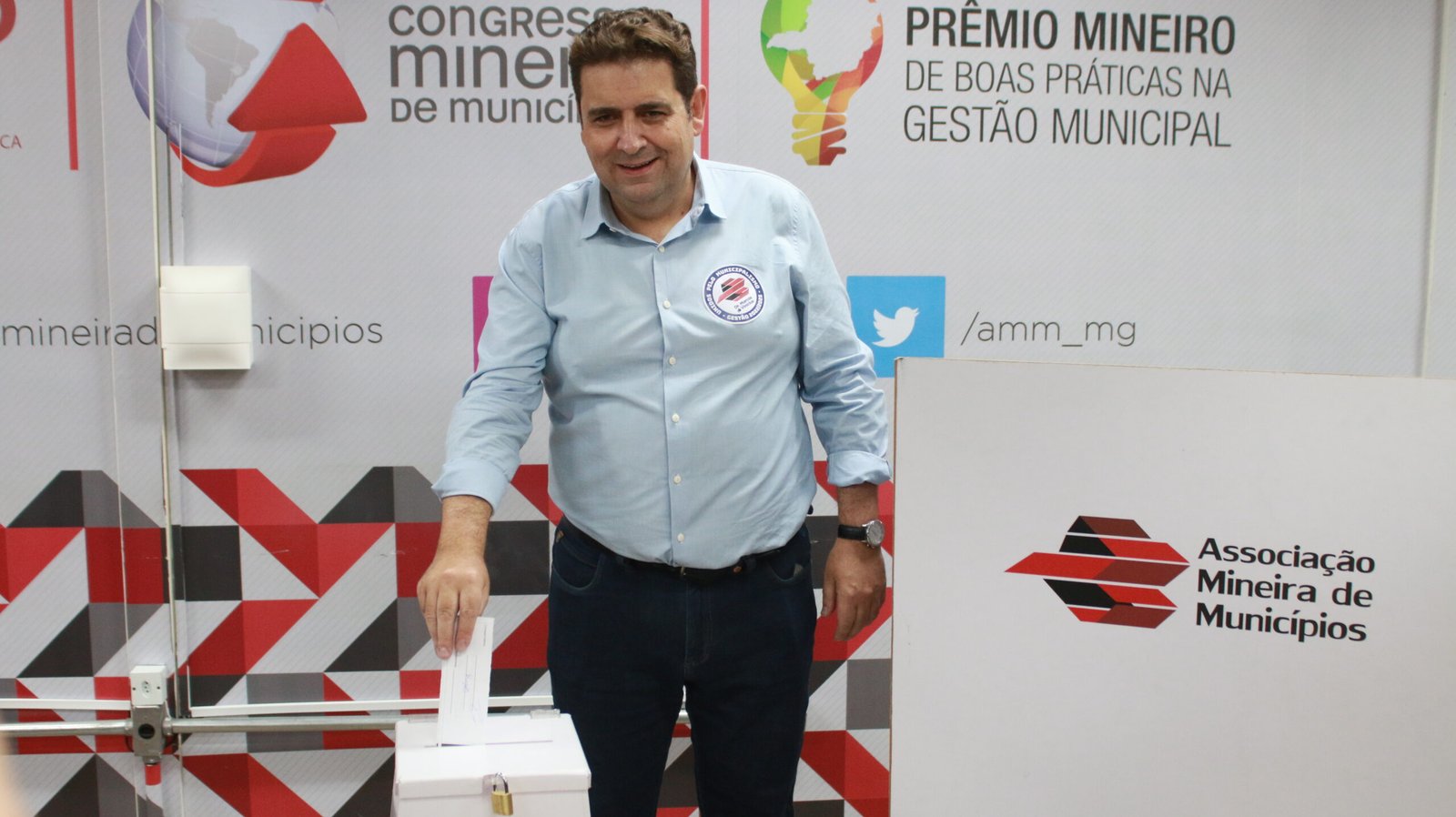 Prefeito de Fabriciano é eleito presidente da AMM