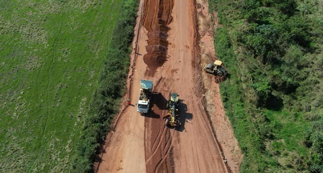Estrada que leva ao Parque Estadual do Rio Doce está perto de ter sua pavimentação concluída