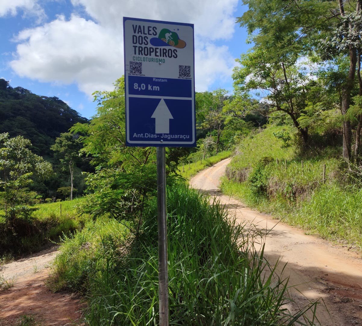 Rota Vales dos Tropeiros fortalece o cicloturismo no Vale do Aço com sinalização